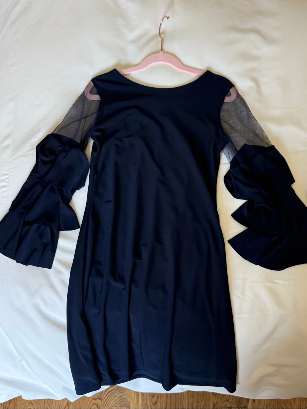 Girls size 12 Un Deux Trois Navy Blue Ruffle Mesh Sleeve Formal Dress